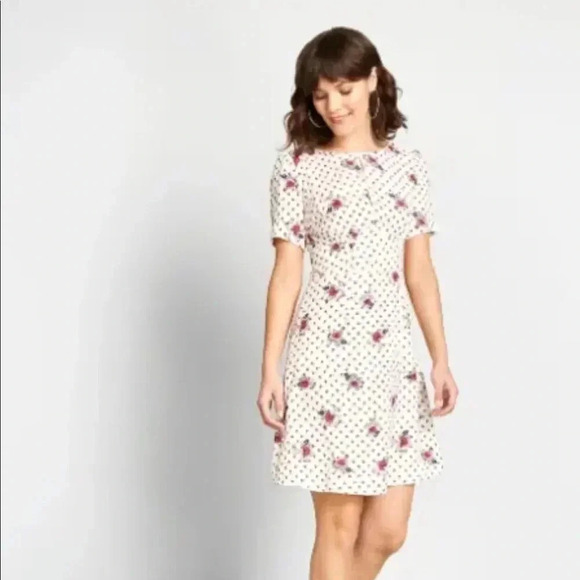 ModCloth The Keyhole Story A-Line Dress Size 4 - Picture 7 of 11